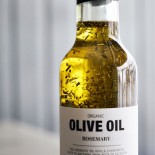 Olivenöl mit Rosmarin