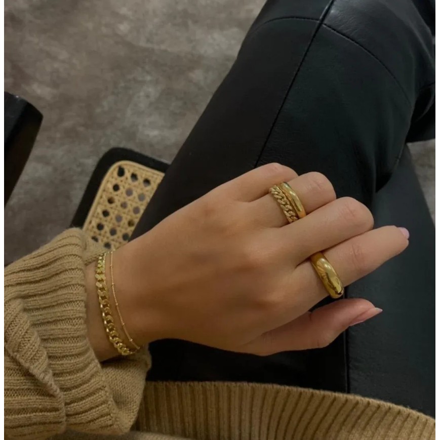 Entdecke die Statement Kollektion und die Philosophie von Jeberg Jewellery - Schönheit im Individuum.