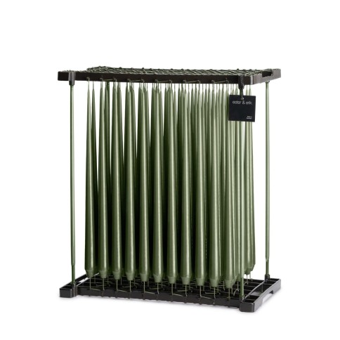 Kerze Frame in green soil lack