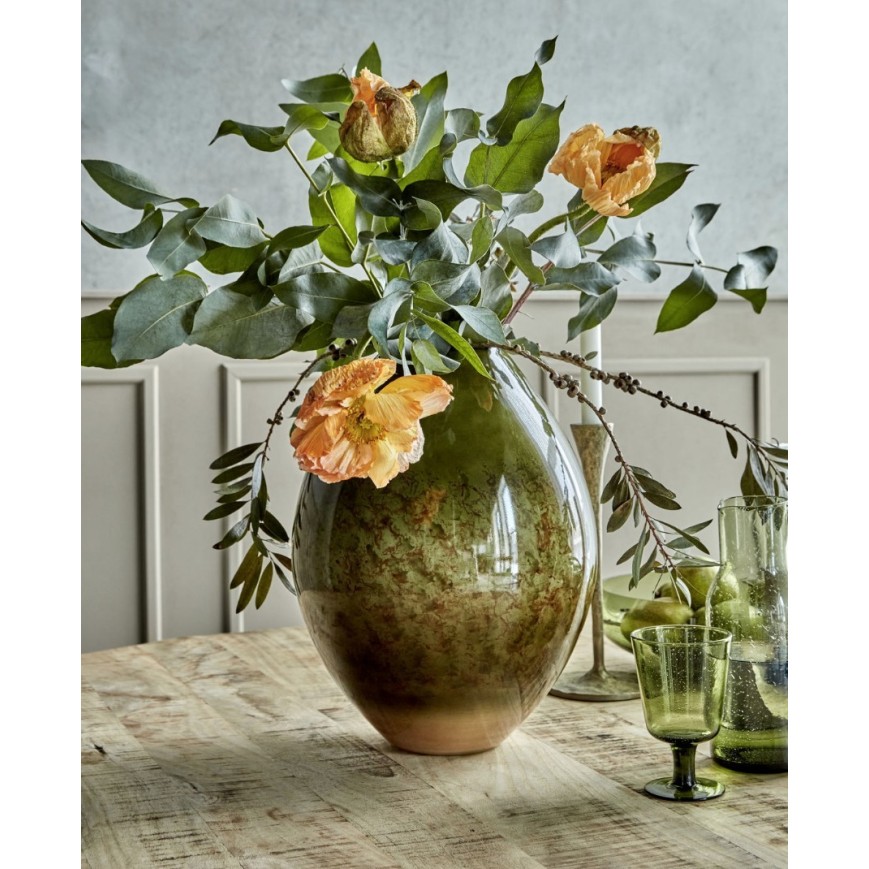 Vase Close