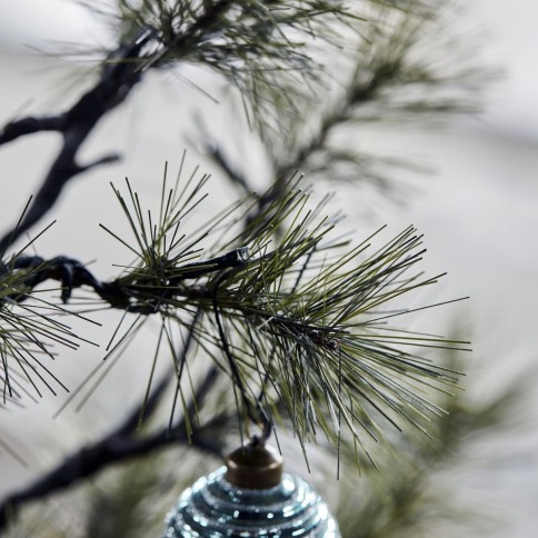 Weihnachtsbaum mit LED-Lichtern