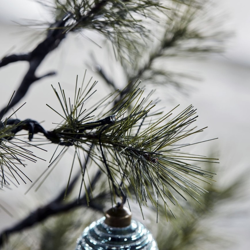 Weihnachtsbaum mit LED-Lichtern