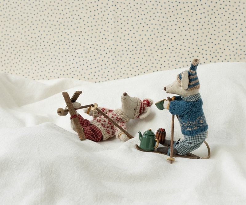 Wintermaus mit Skiset, Ansicht 4