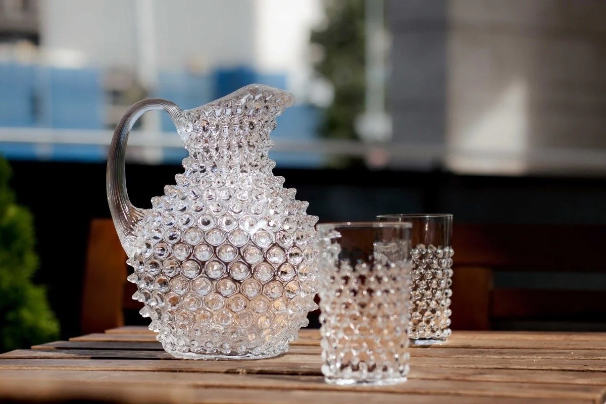 Krug HOBNAIL klar von Anna von Lipa