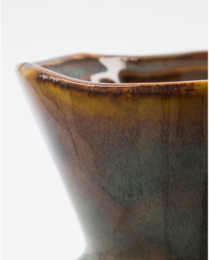 Vase Corp