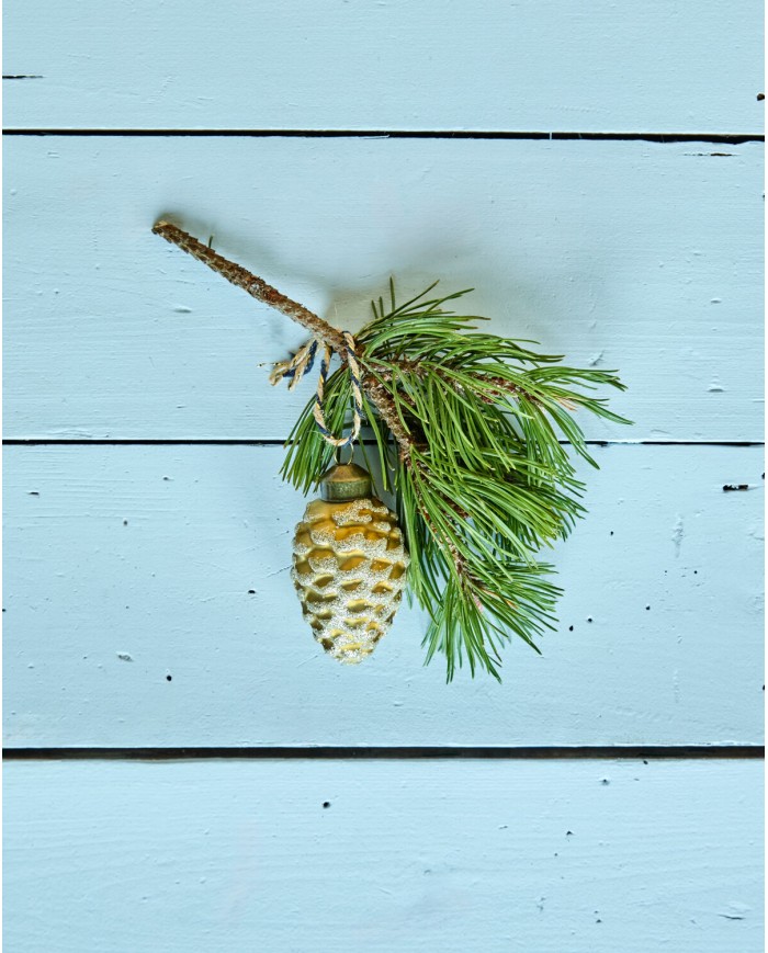 Weihnachtsschmuck cone