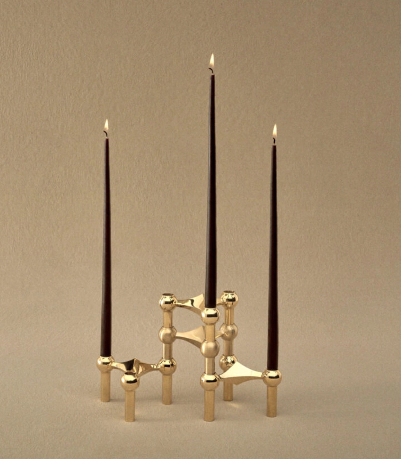 Nagel Kerzenhalter Messing, Ansicht 2