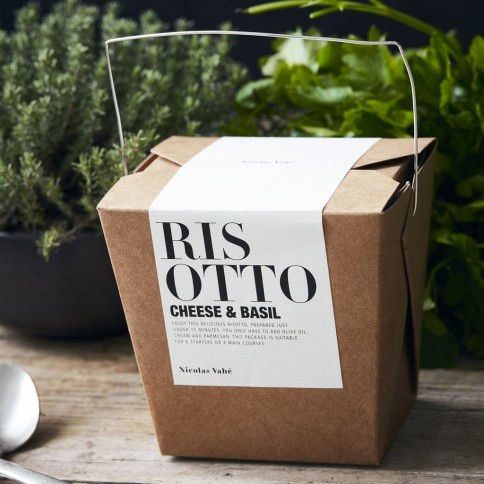 Risotto mit Käse und Basilikum
