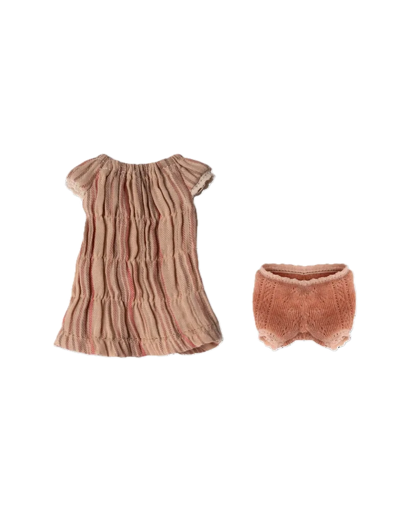Kleid und Unterwäsche von Maileg