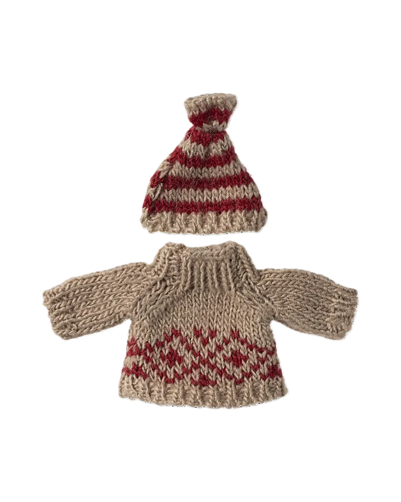 Strickpullover und Mütze von Maileg