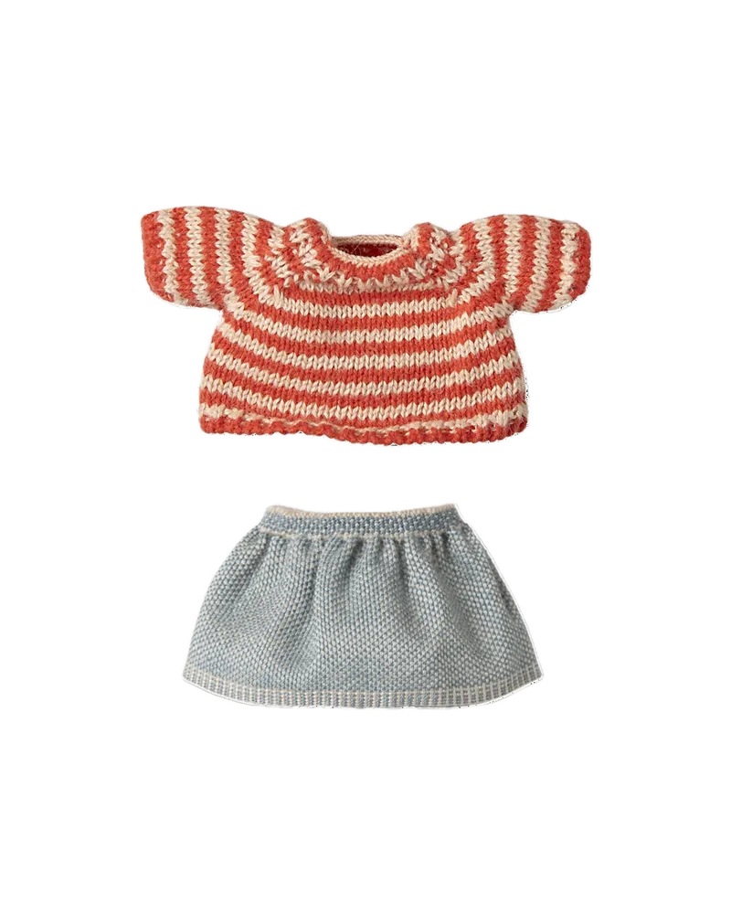Strickpullover und Rock von Maileg