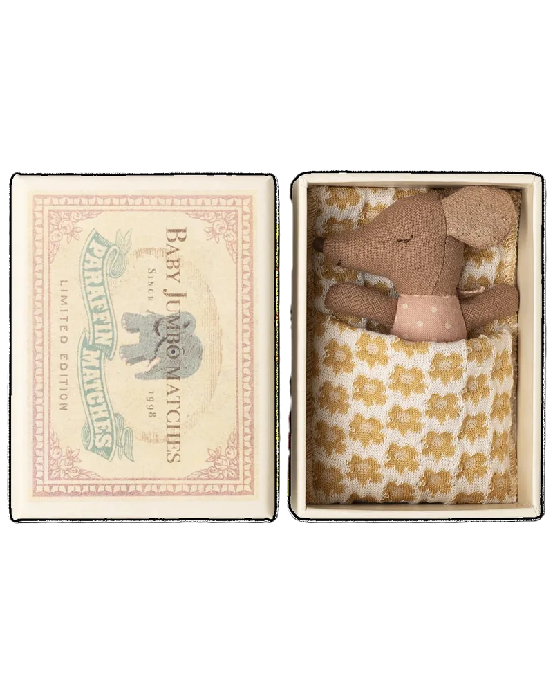Schläfrige Babymaus in Matchbox, Ansicht 2