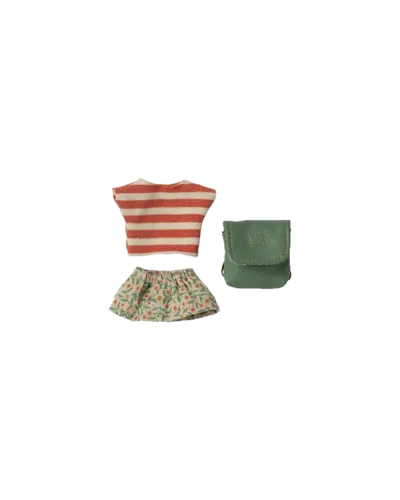 Kleidung und Tasche von Maileg